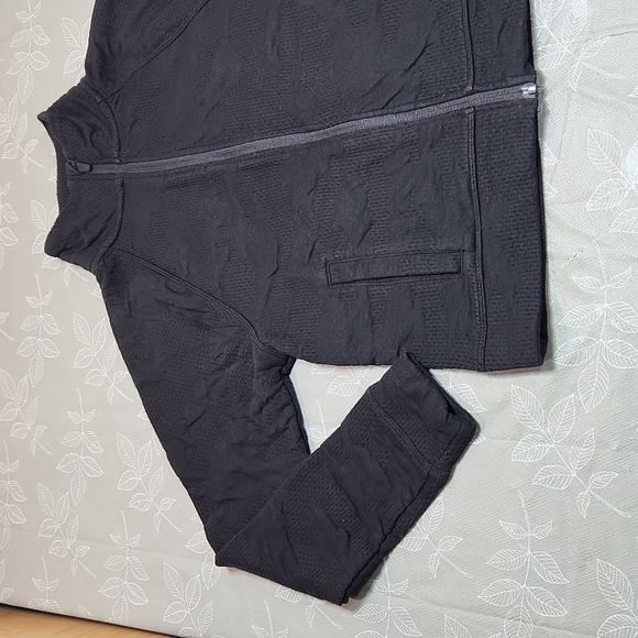 Champion Zip-Up Sweater (Small rip) - Picture 3 of 9